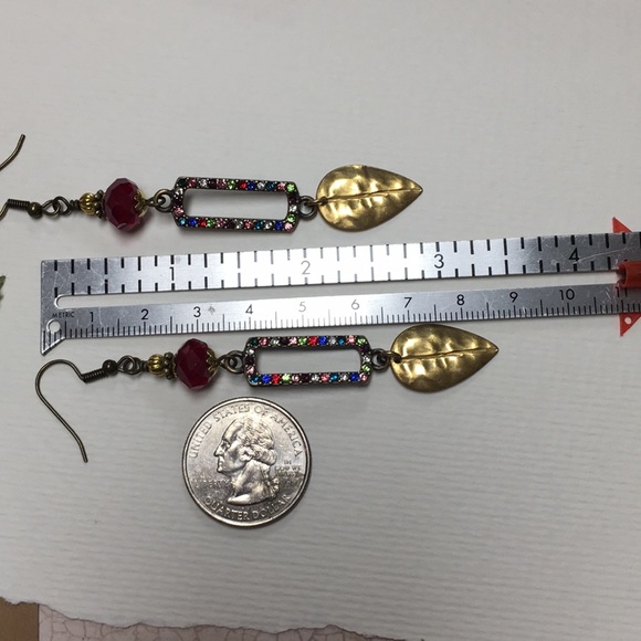 Long multi color vintage look earrings leaf drama - Picture 8 of 8